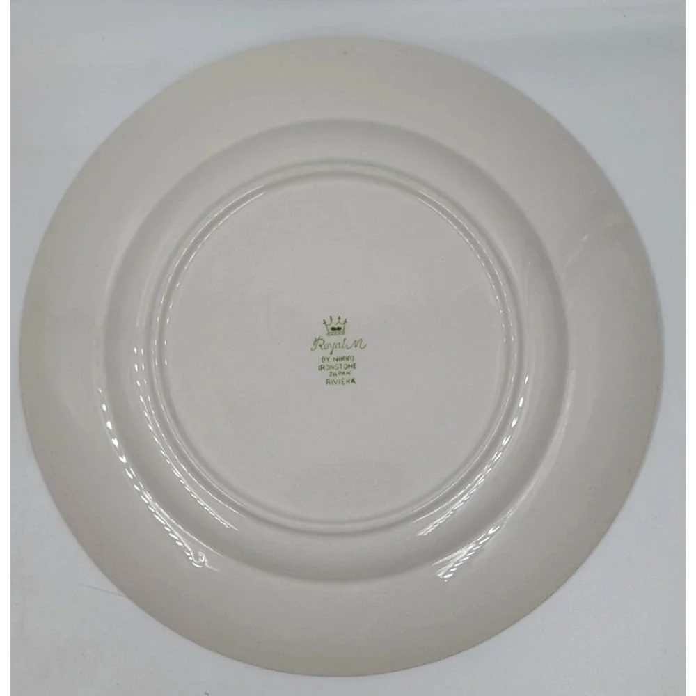 Nikko Riviera Red Dinner Plates 10 1/8